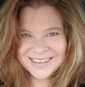 Meet your Posher, Beth